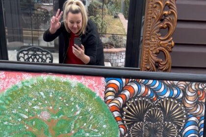 Mysterious Art: Irina Runkel Enhances Italian Masterpiece with BublikArt